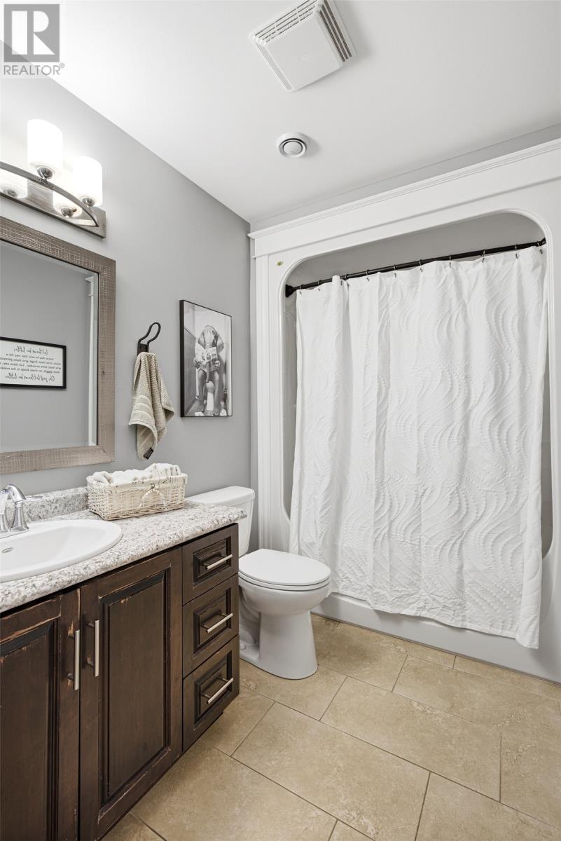 15 Aldergrove Place Property Photo 18