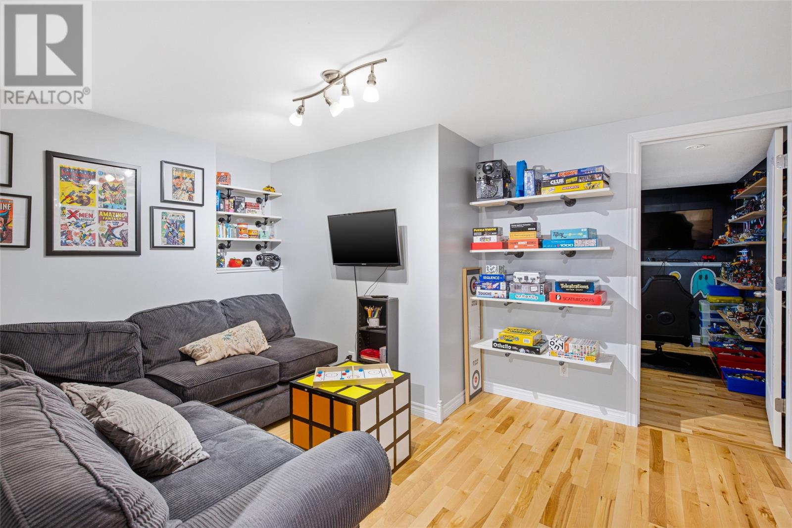 15 Aldergrove Place Property Photo 20