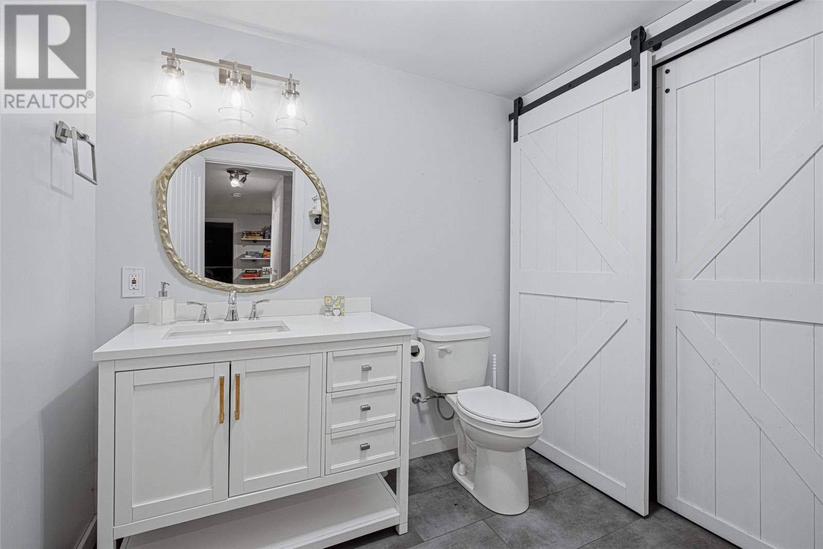 15 Aldergrove Place Property Photo 21
