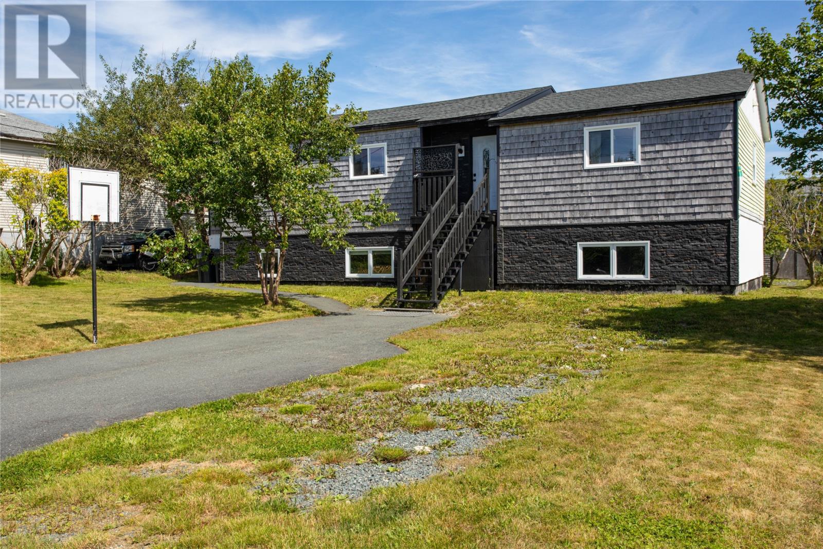 22 Irving Drive Property Photo 1
