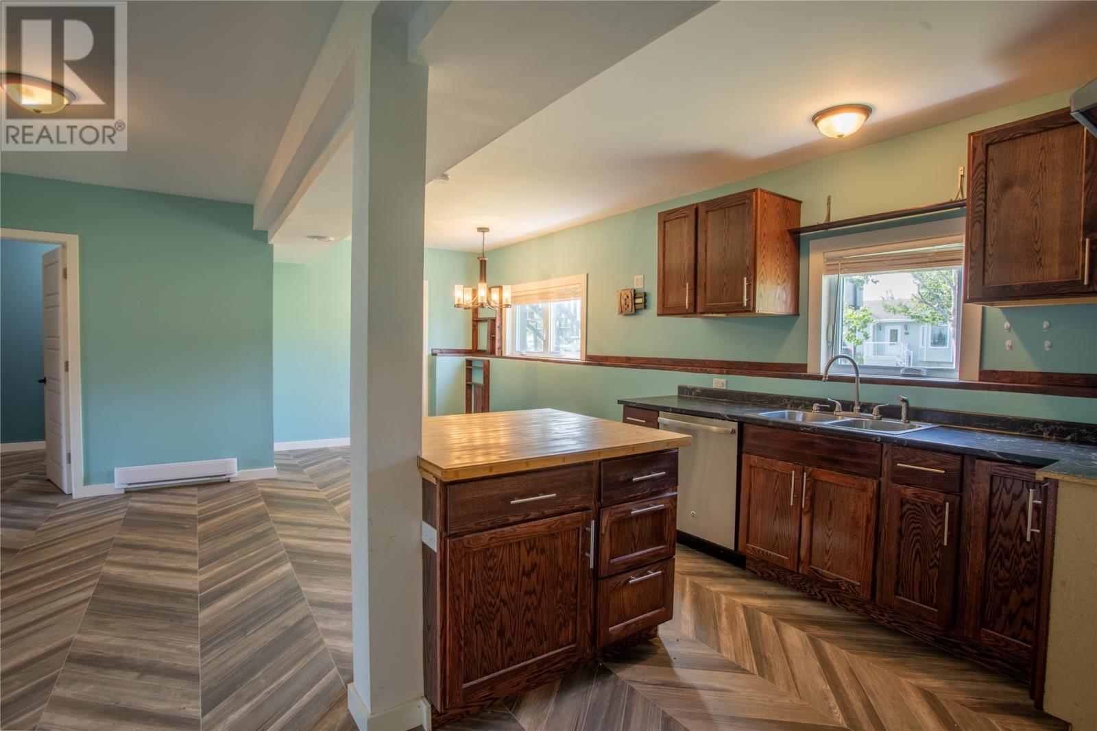 22 Irving Drive Property Photo 25