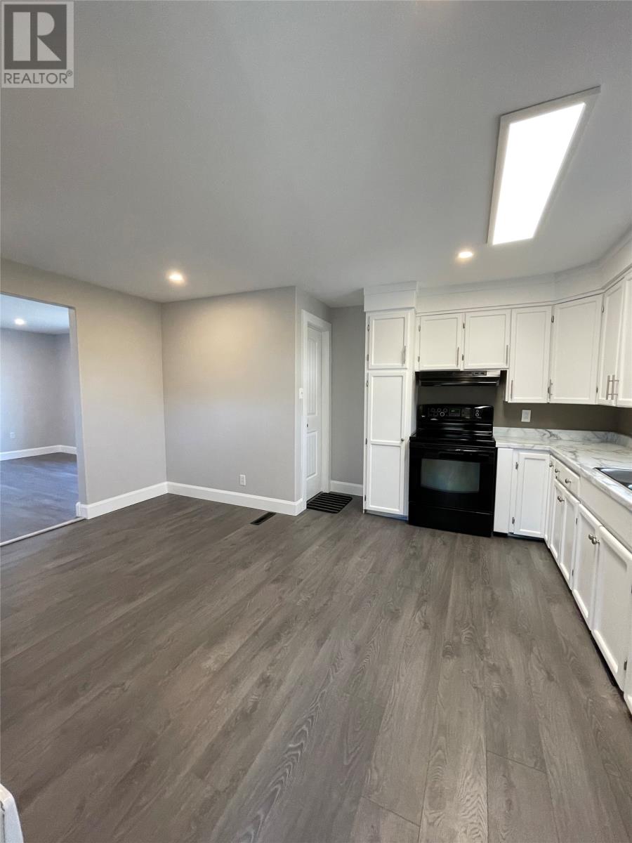 4 Bay Street Property Photo 8