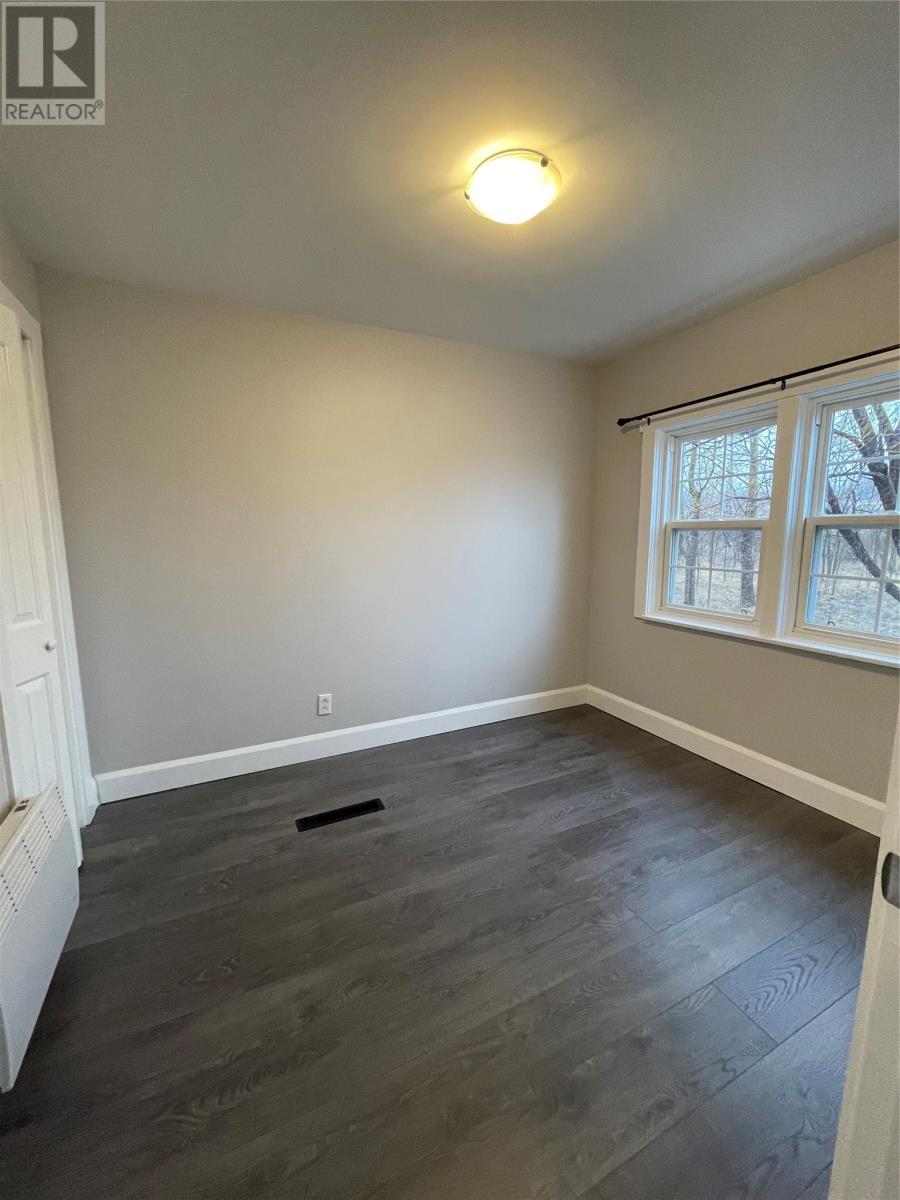 4 Bay Street Property Photo 21