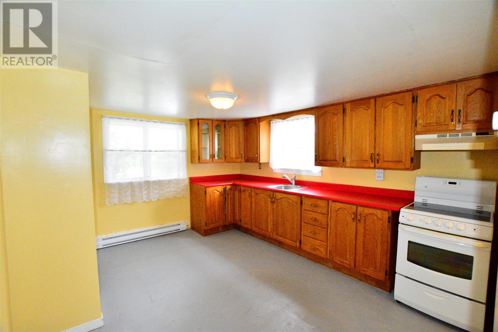 365 Water Street Property Photo 10