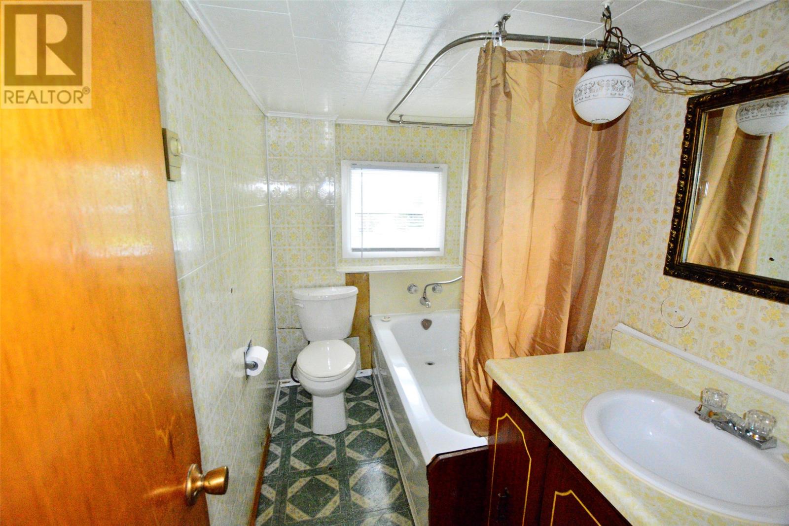 365 Water Street Property Photo 15