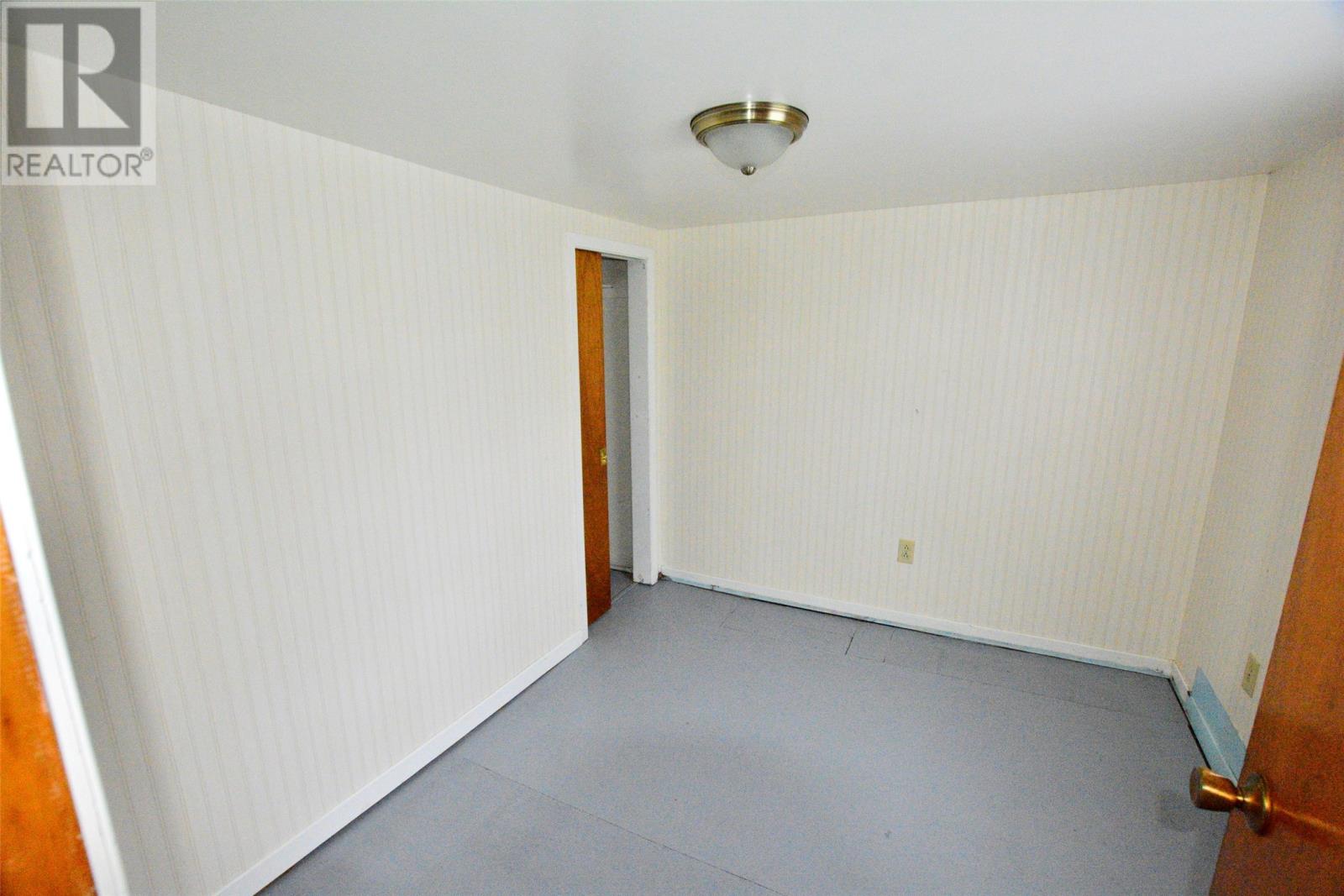 365 Water Street Property Photo 18