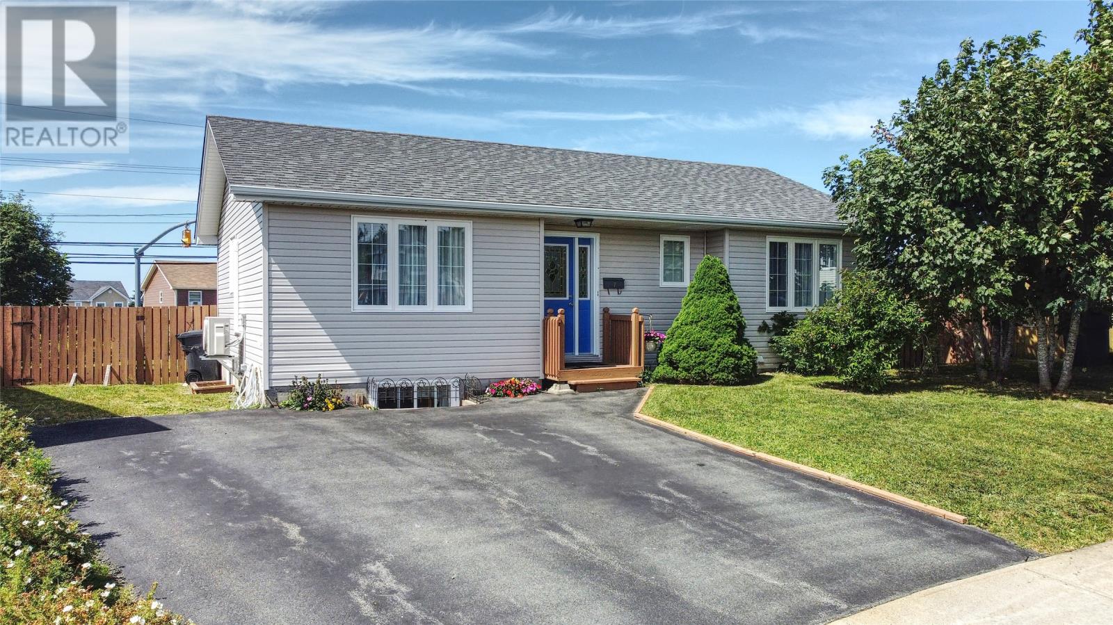7 Castlehaven Place Property Photo 1