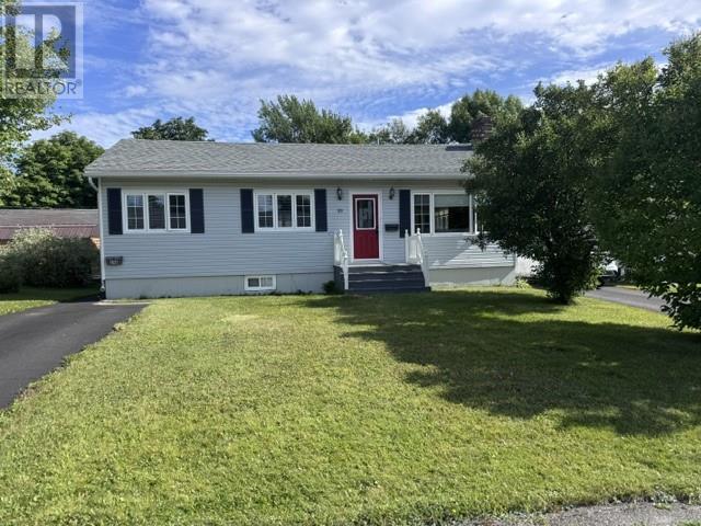 29 Hawker Crescent Property Photo 1