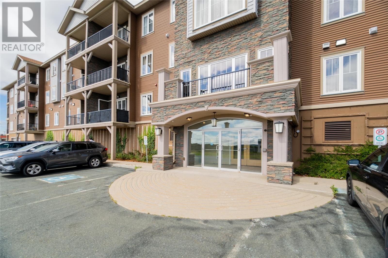 835 Blackmarsh Road Unit#205