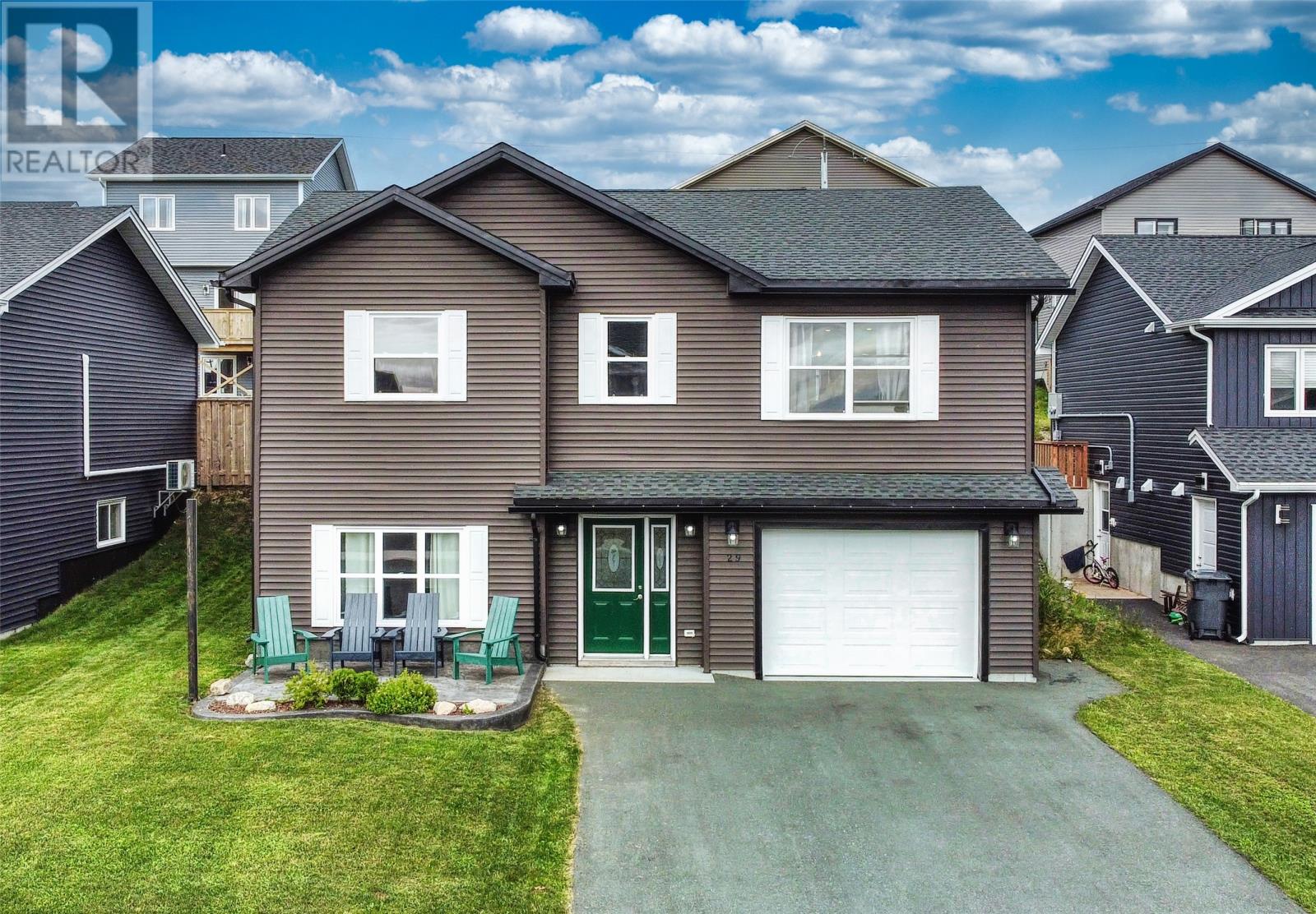 29 Hartland Avenue