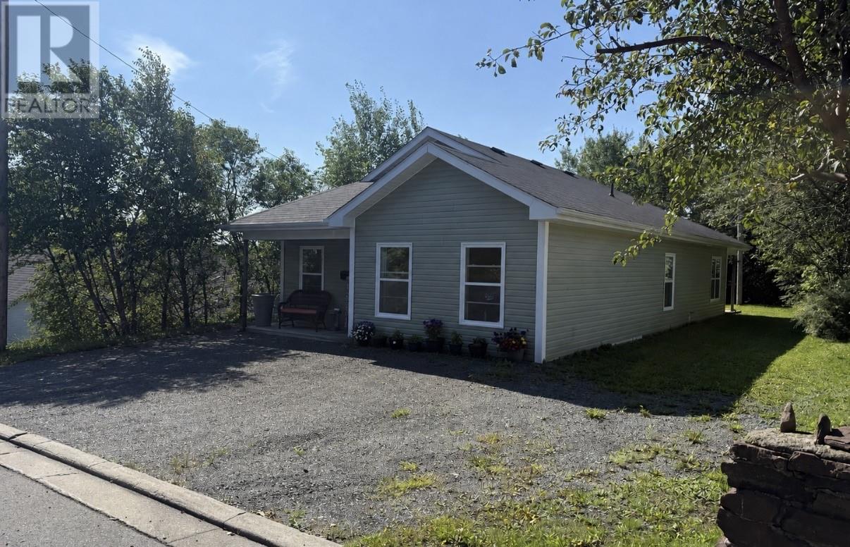 10 Cabot Road