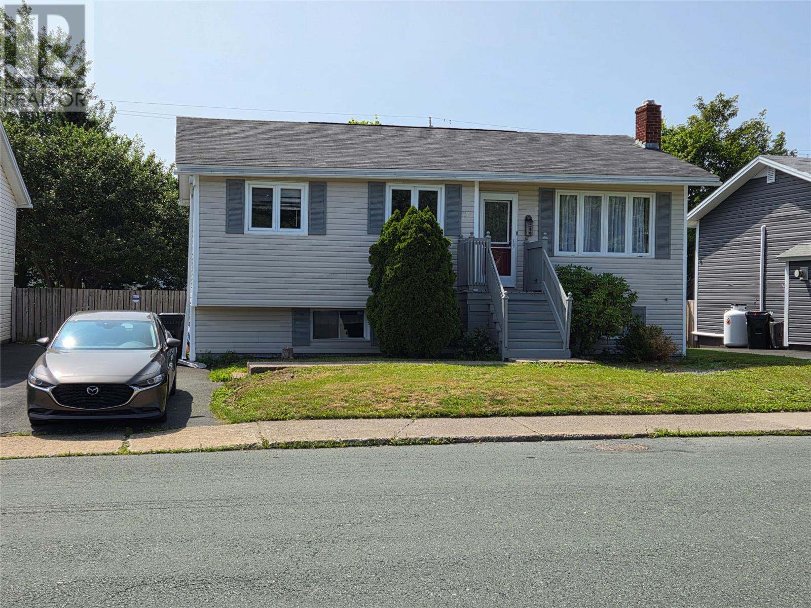 21 Dunlea Street Property Photo 1