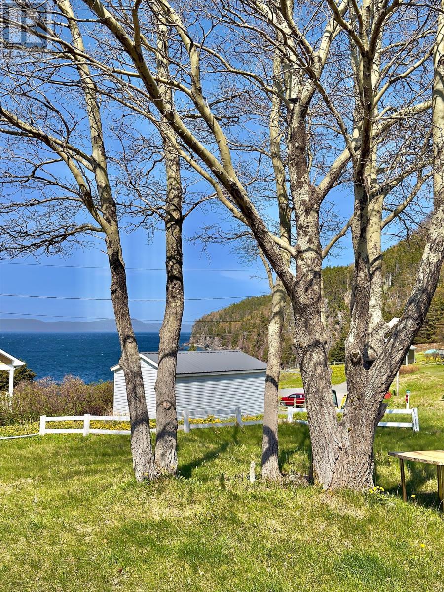 5 Whalen's Way Property Photo 4