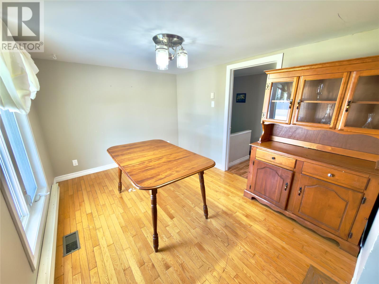 5 Whalen's Way Property Photo 9