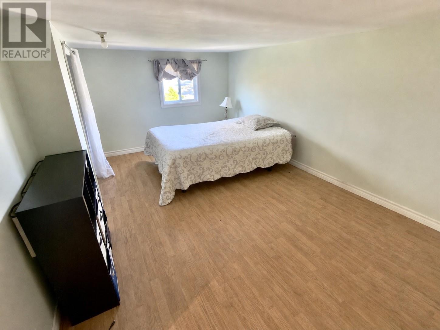 5 Whalen's Way Property Photo 14