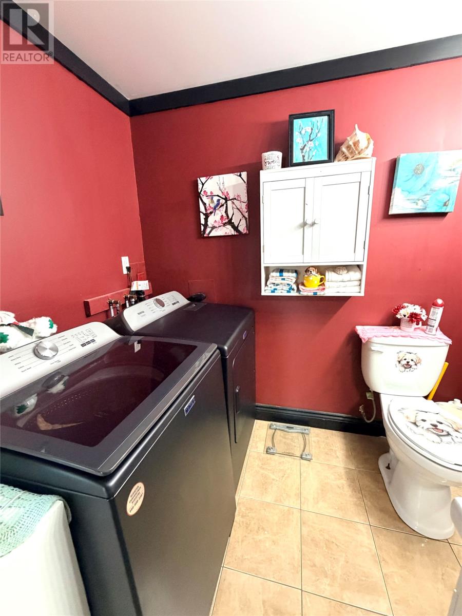 2048 Red Cliff Road Property Photo 12