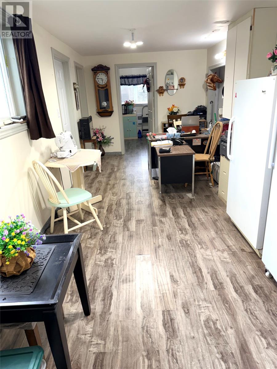 2048 Red Cliff Road Property Photo 19