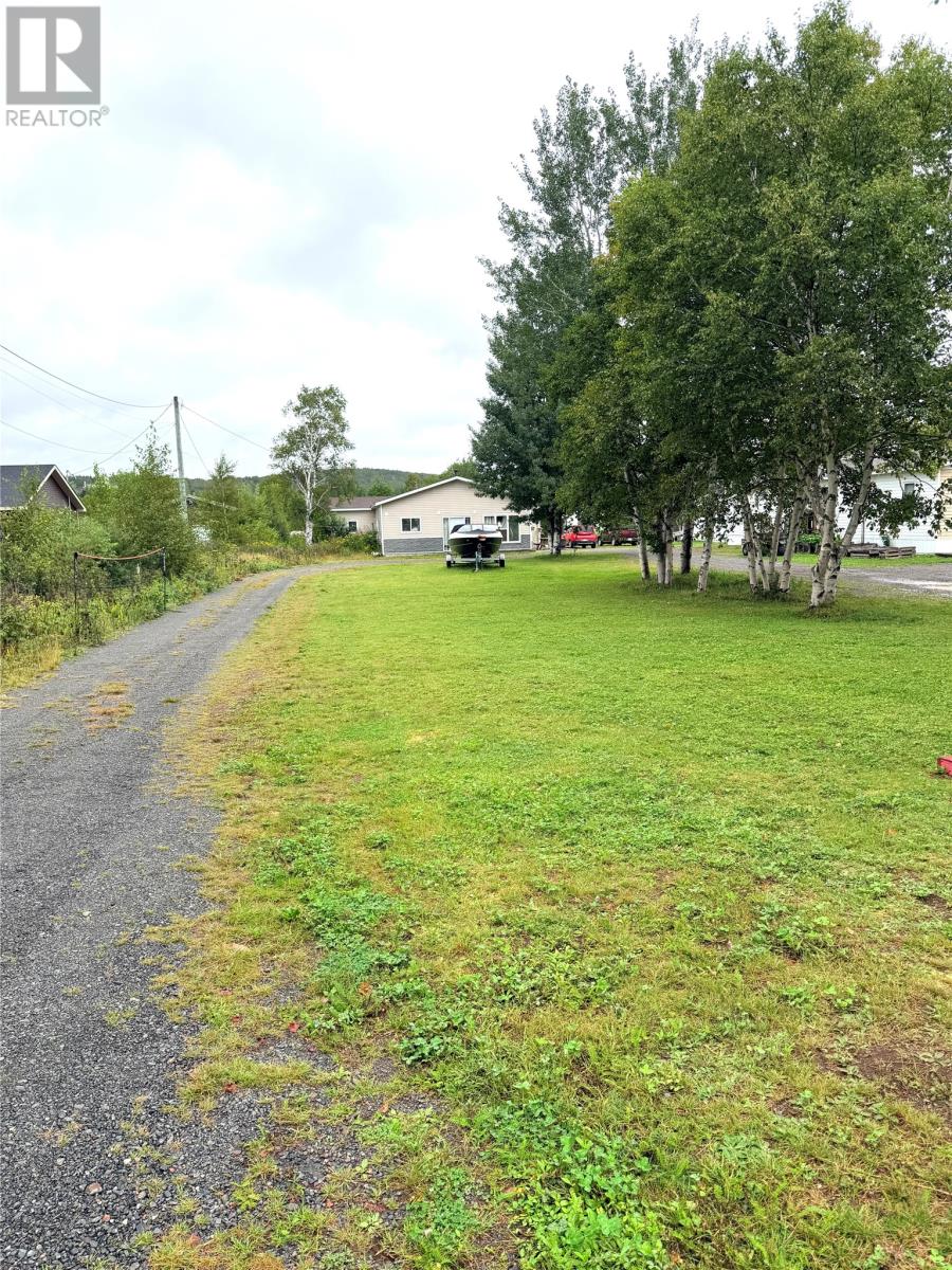 2048 Red Cliff Road Property Photo 23