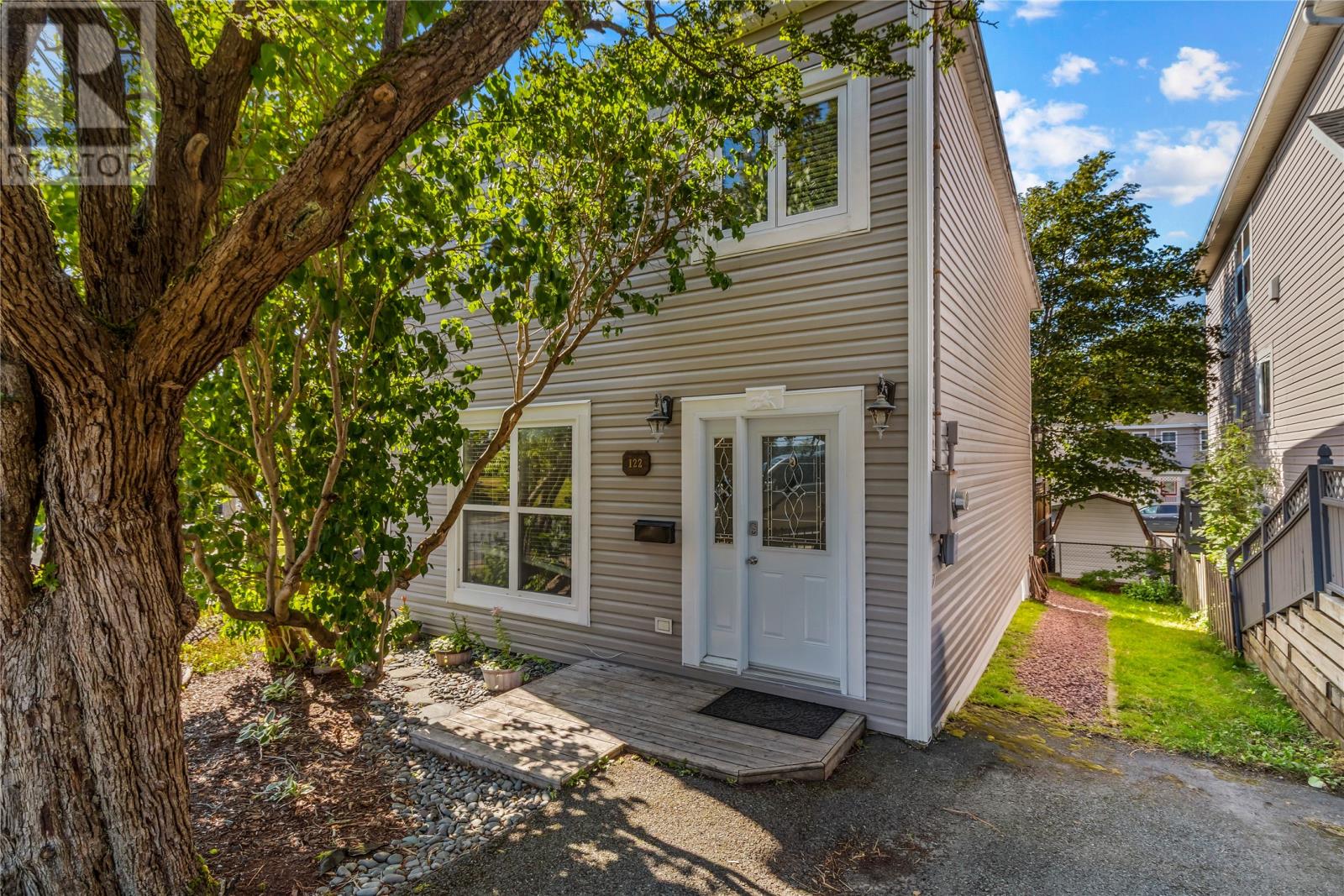122 Freshwater Road