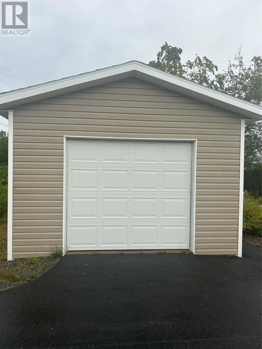 56 Top Road Property Photo 8