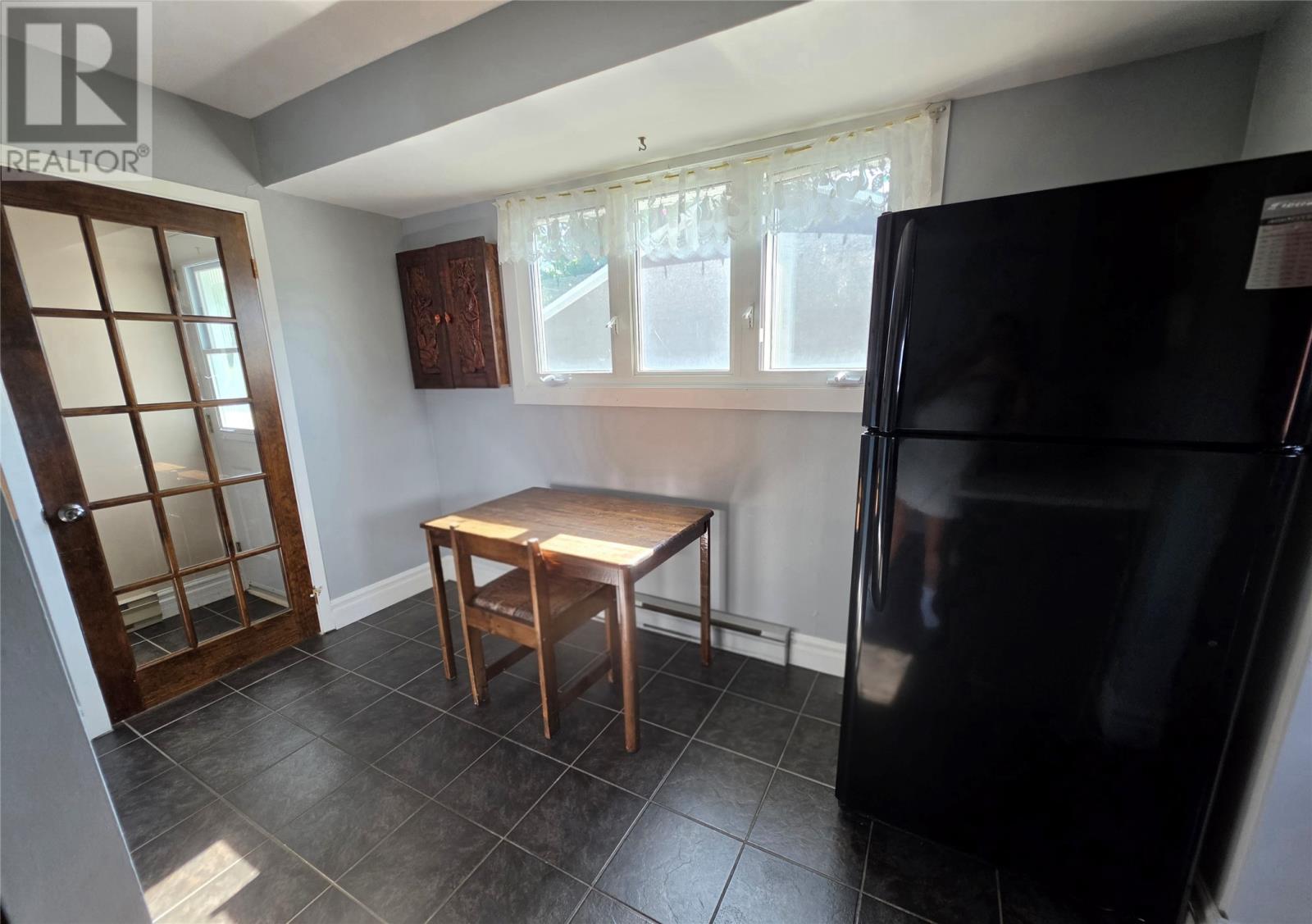 415 Vanier Avenue Property Photo 9