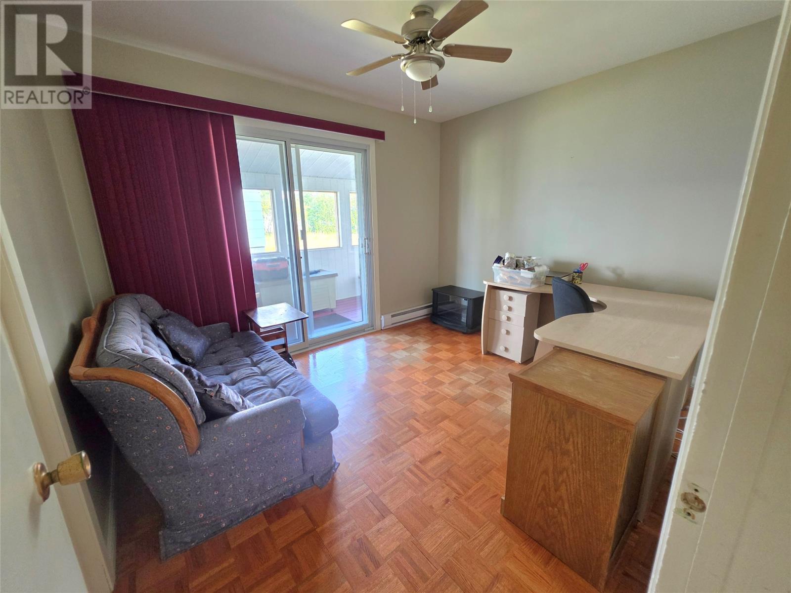 415 Vanier Avenue Property Photo 10