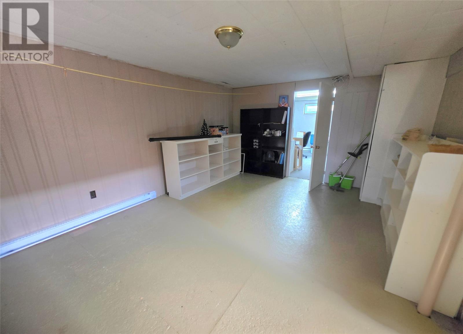415 Vanier Avenue Property Photo 15