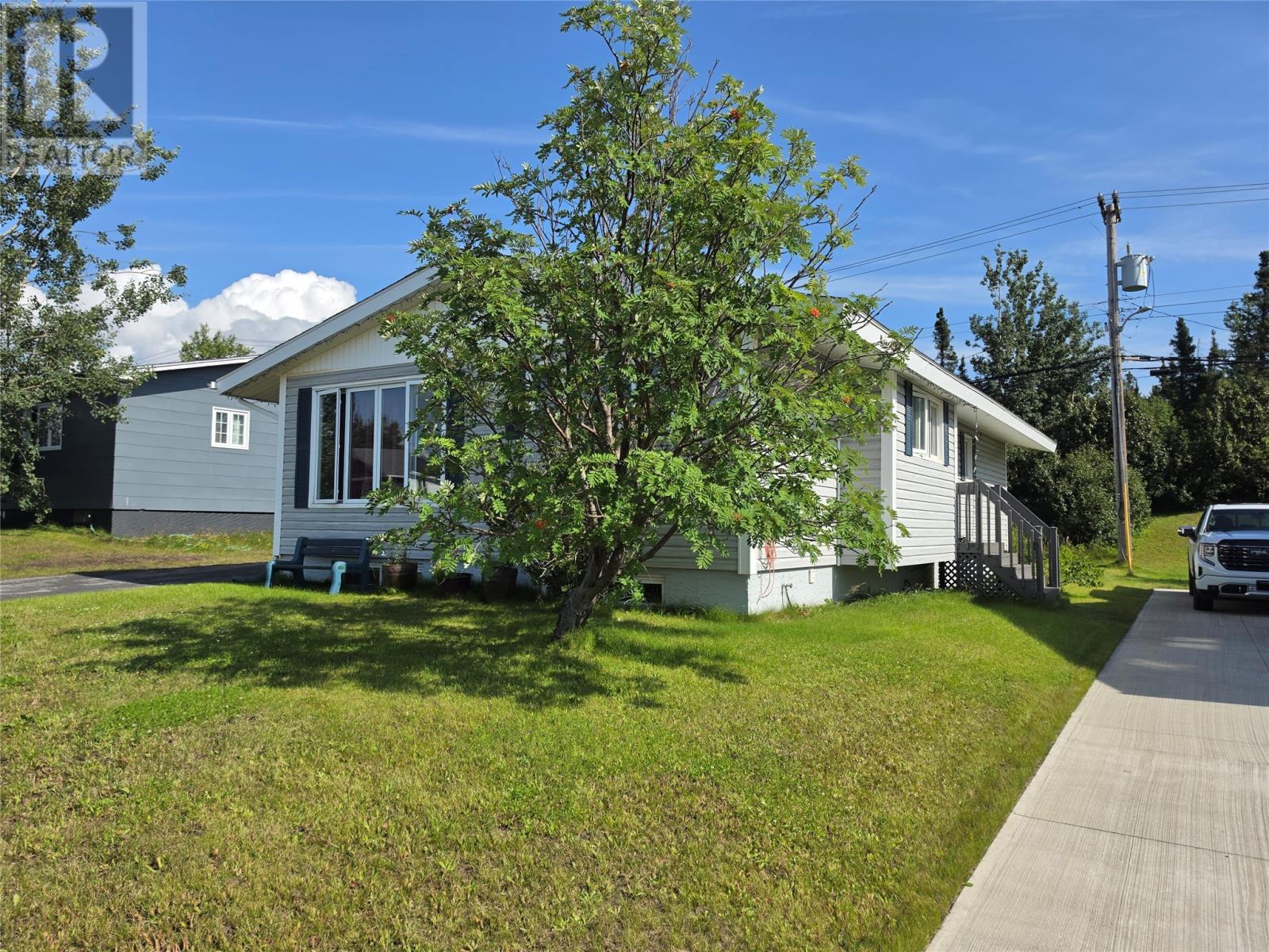 415 Vanier Avenue Property Photo 21