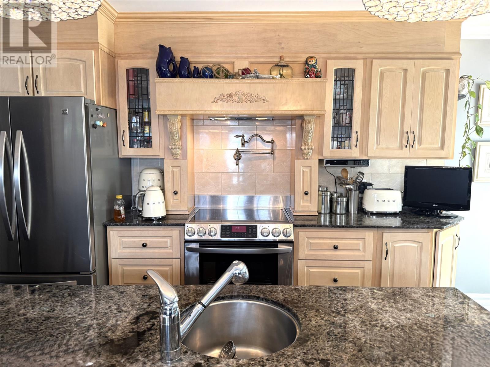 110 Pleasant Street Property Photo 13