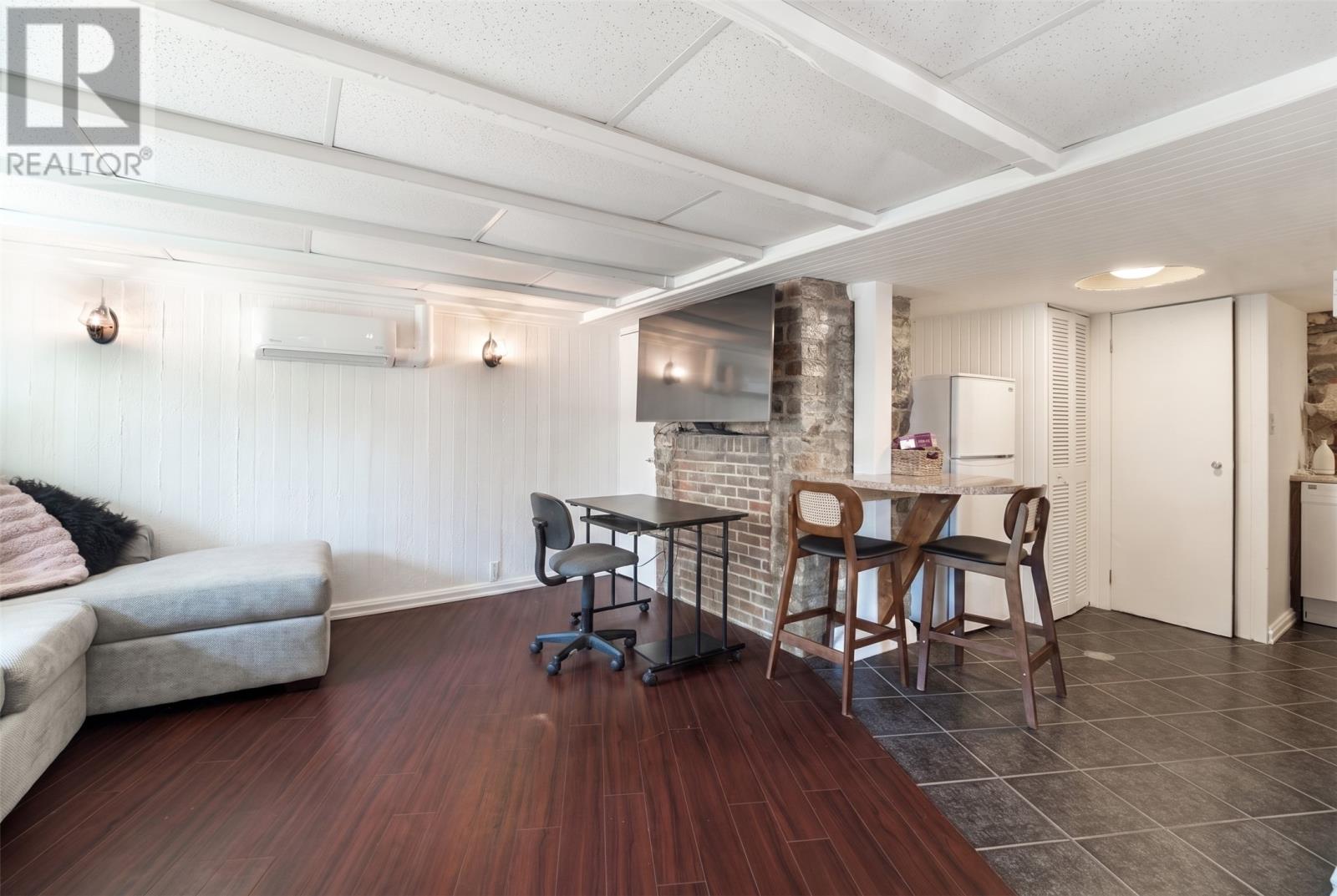 110 Pleasant Street Property Photo 29