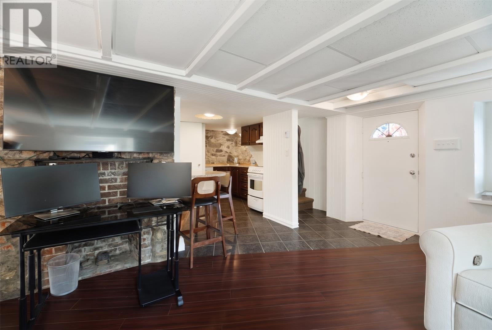110 Pleasant Street Property Photo 30