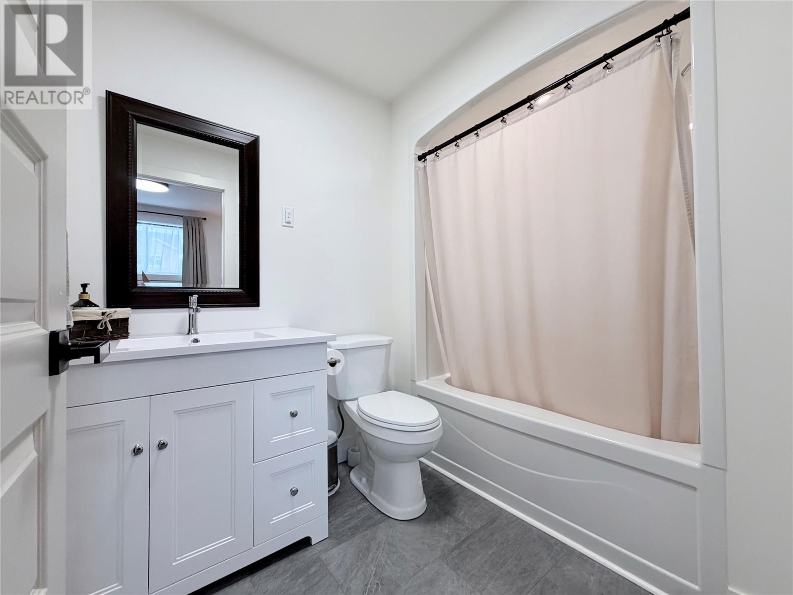 57 Pike Street Property Photo 10
