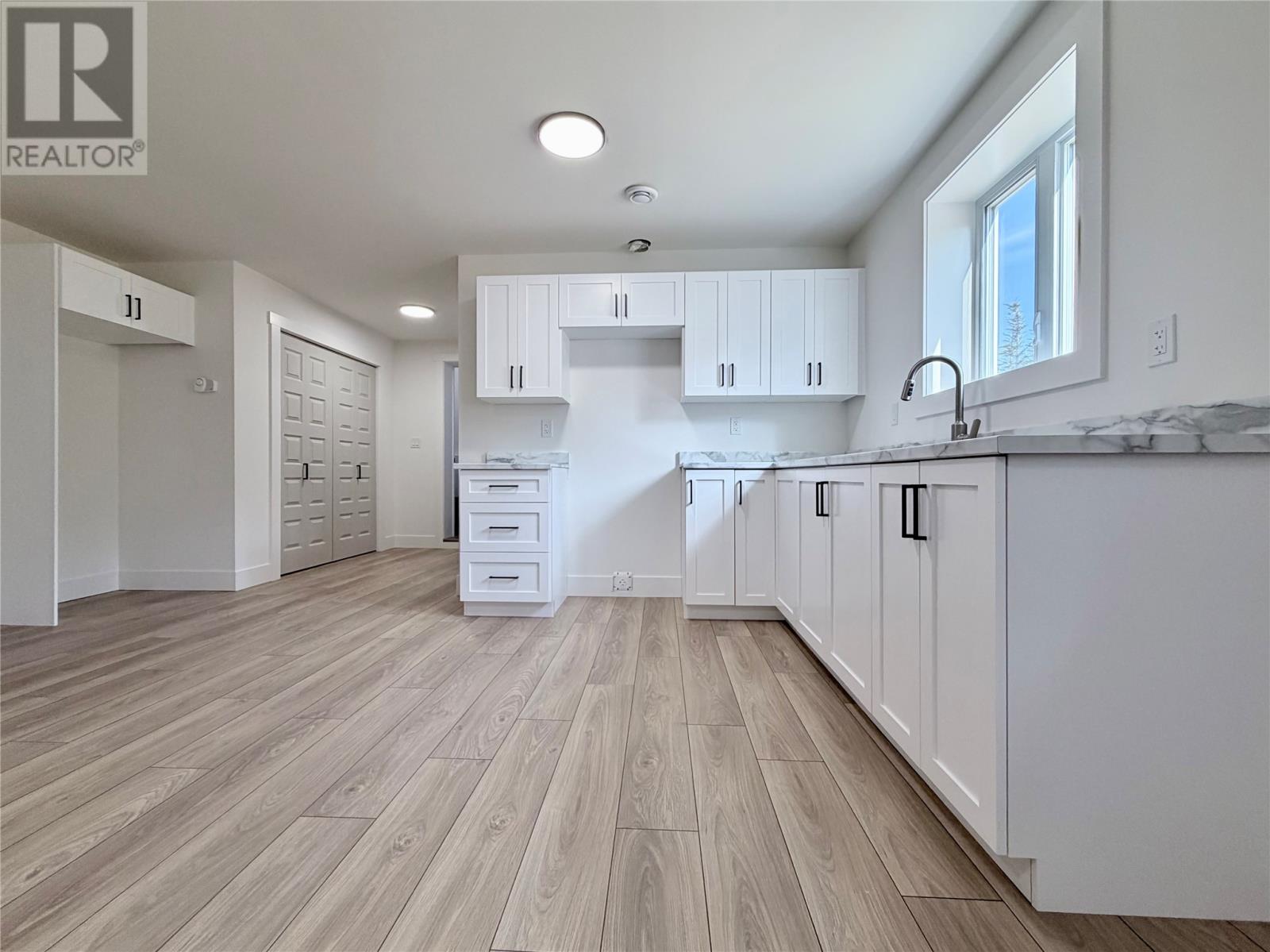 57 Pike Street Property Photo 15