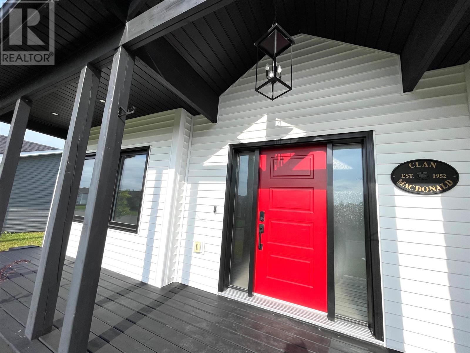 28 Ivanys Road Property Photo 5