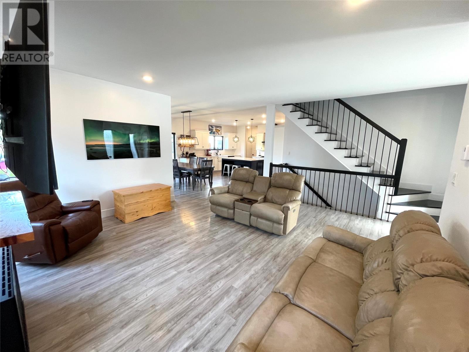 28 Ivanys Road Property Photo 21