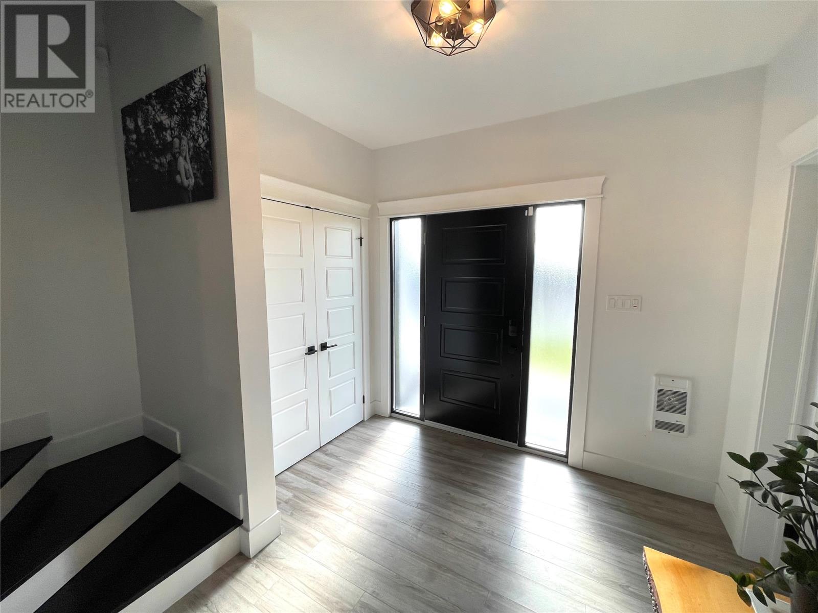 28 Ivanys Road Property Photo 23