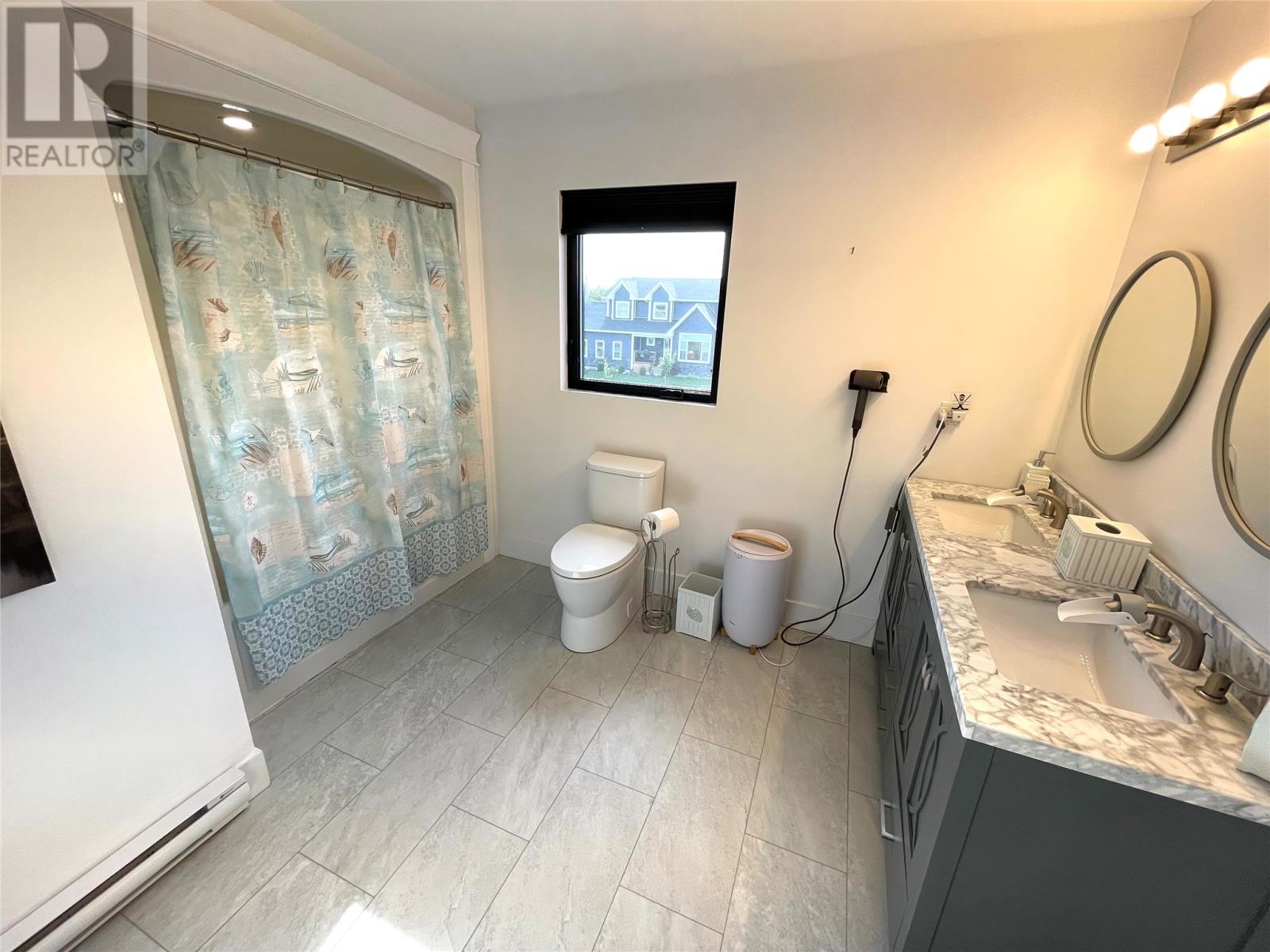 28 Ivanys Road Property Photo 35
