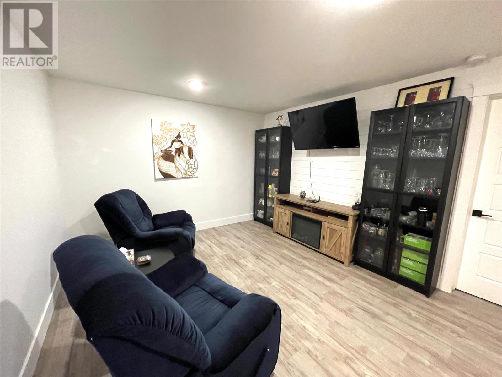 28 Ivanys Road Property Photo 42