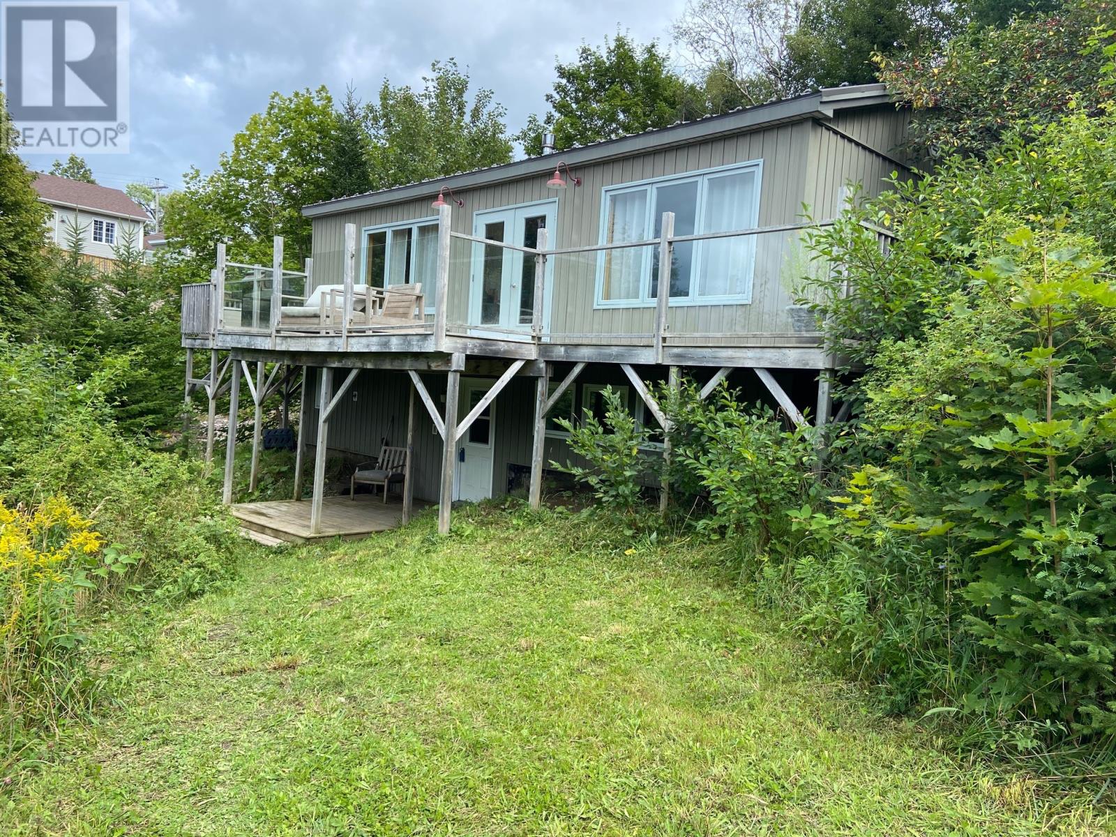 11 Brookside Avenue