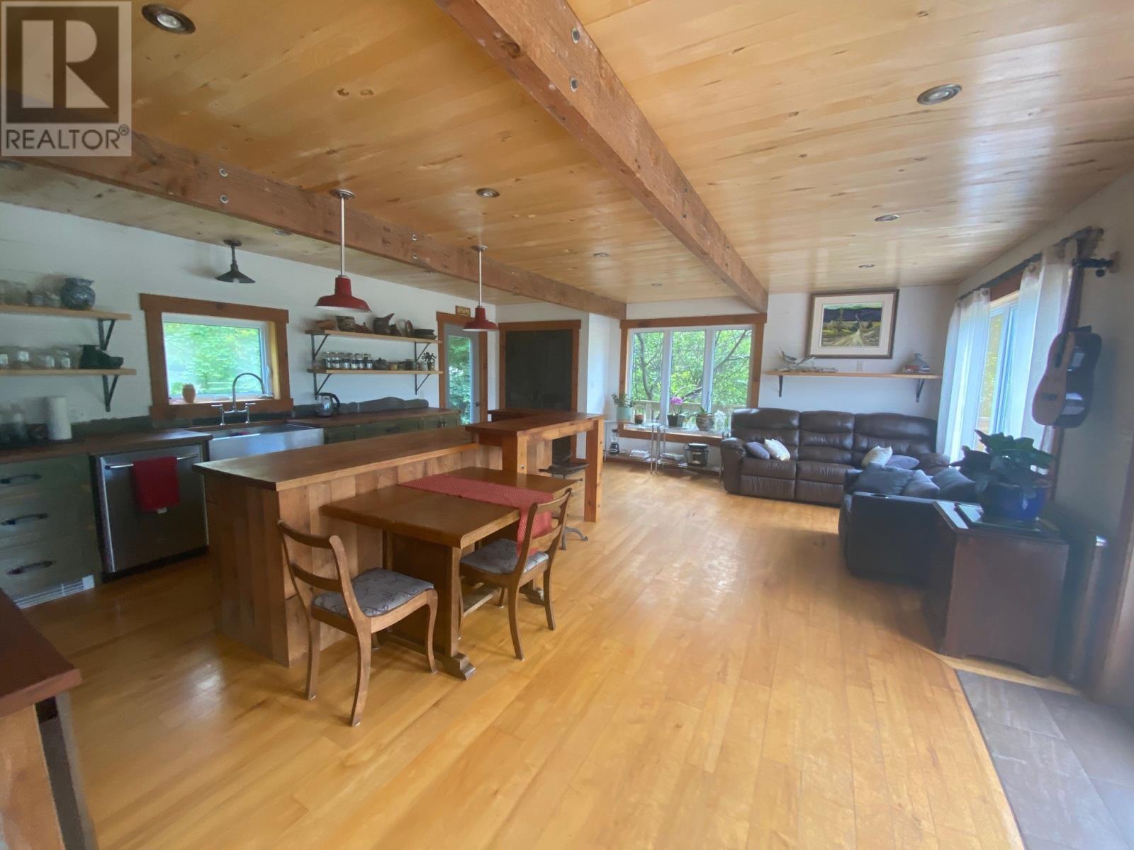 11 Brookside Avenue Property Photo 15