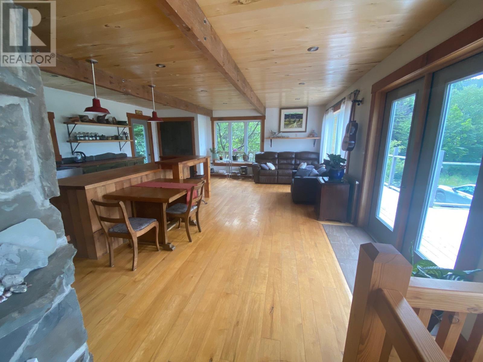 11 Brookside Avenue Property Photo 16