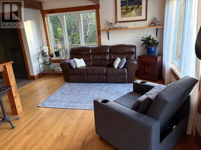 11 Brookside Avenue Property Photo 17