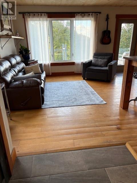 11 Brookside Avenue Property Photo 18