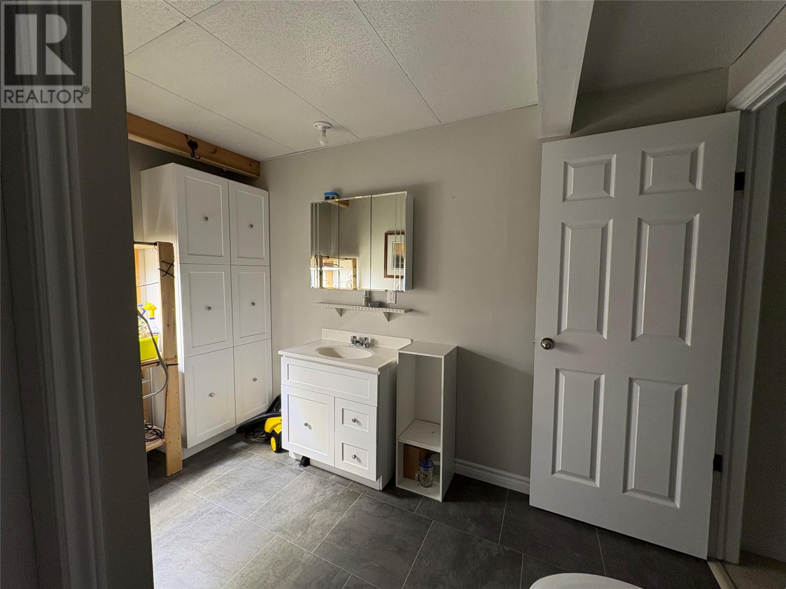 11 Brookside Avenue Property Photo 31