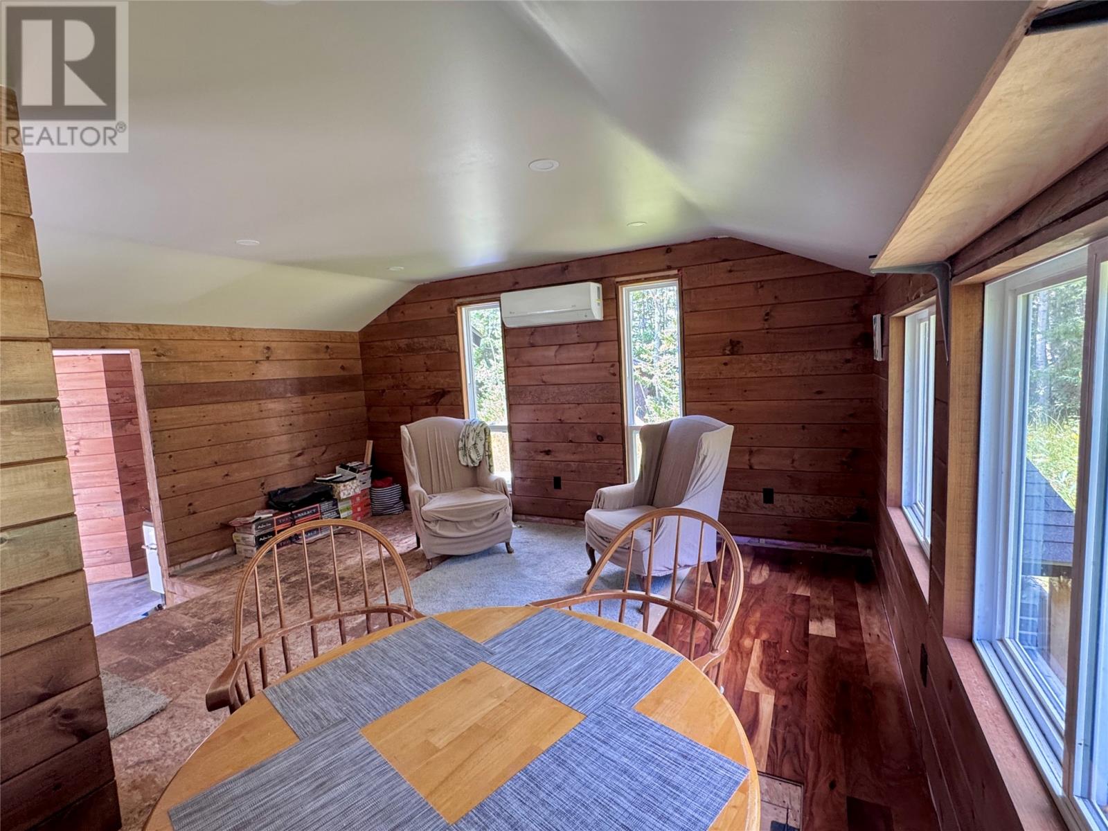 9 Midway Cabins Road Property Photo 12