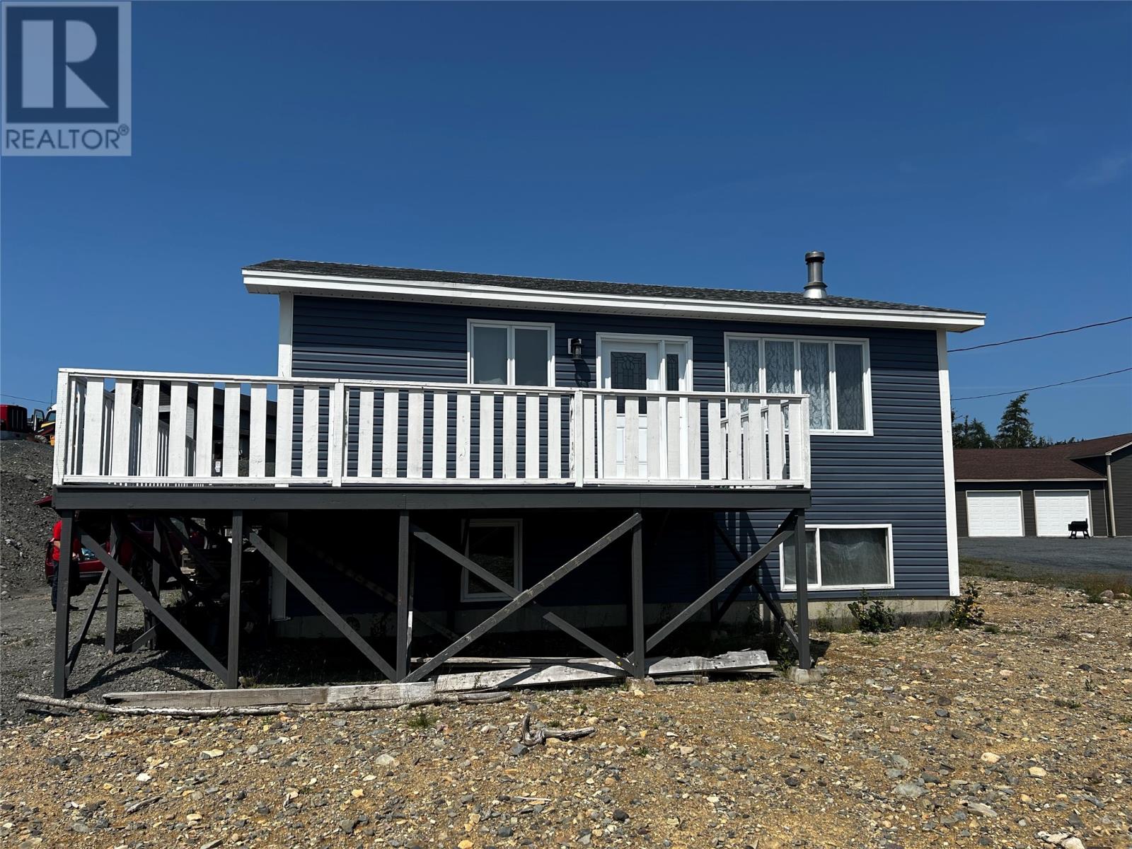 8 Snowspond Road Property Photo 1