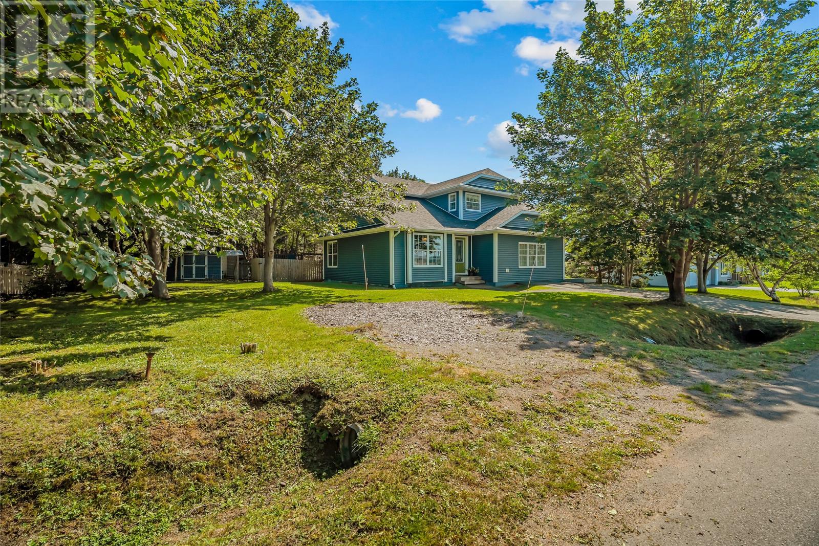 22 Greenhill Crescent