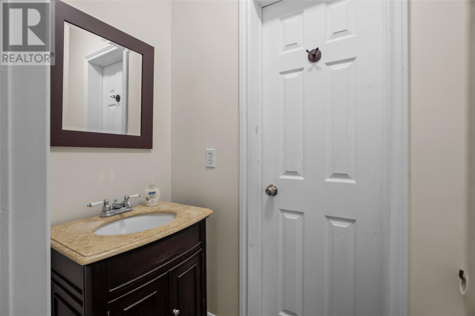 22 Greenhill Crescent Property Photo 29