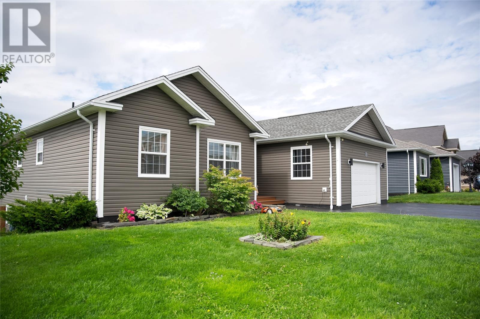 17 Hann Crescent