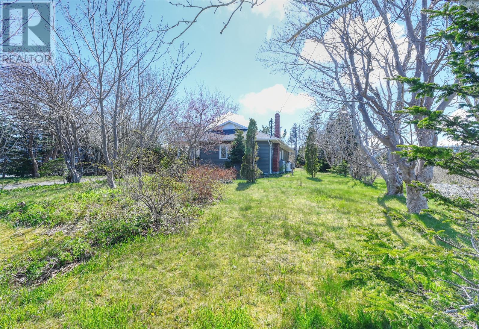 85 Airport Road Property Photo 2